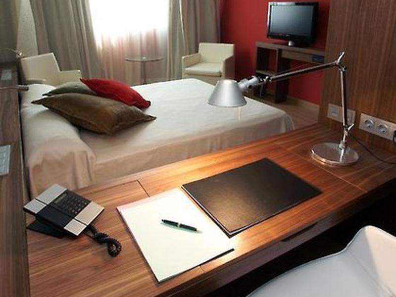 2EEA6950B68806B5A3FC32587ADCBB06