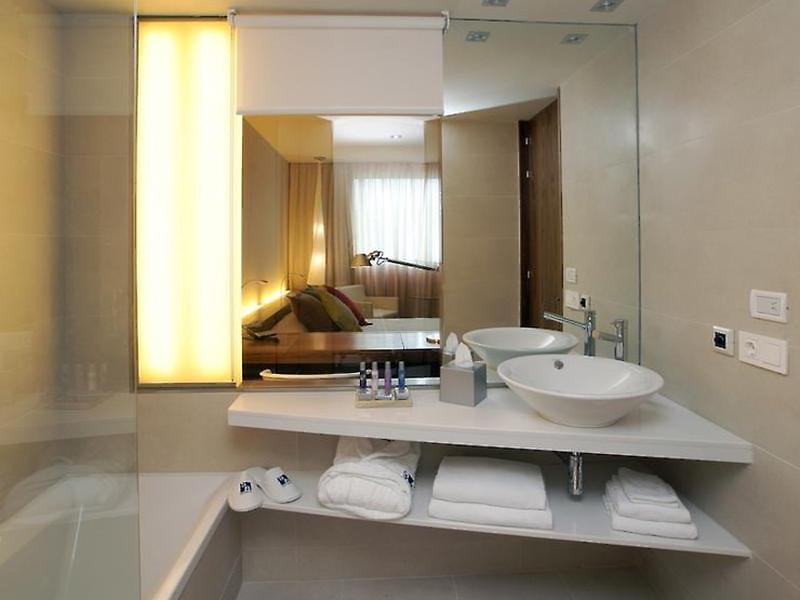 D3B838DFD311BA6AE47AF93D4A0A08BF