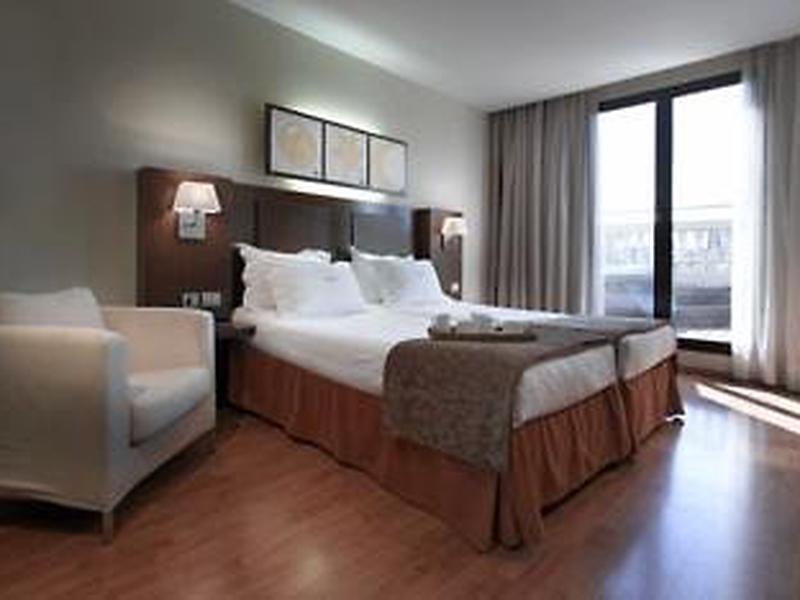 7C005F78B59EF2B68C00F99056F0D028