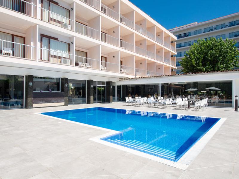 F43AEA0D3B4647C714AC66F1D59841A4