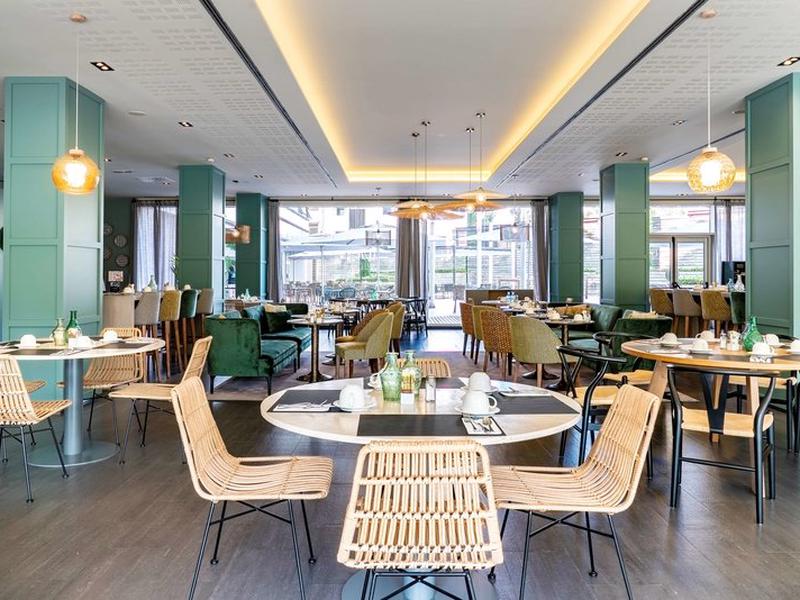 B451BF6FF83C23B470E1CA2D69D2B3B4