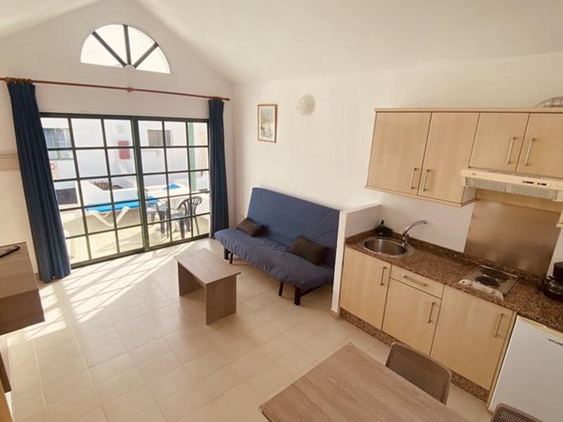 C403CED7A22D848294EDF15D424E7CCB