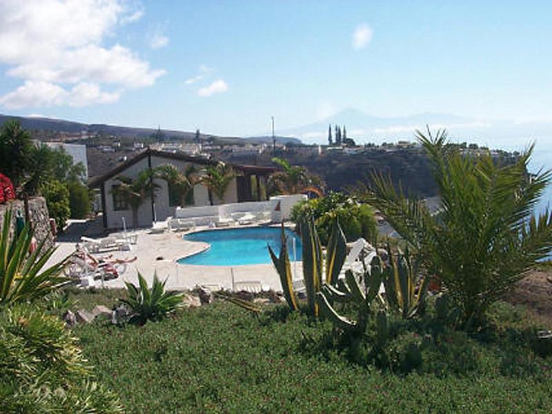 CFE803B8D0F5FACDB8EF90FB15387B10