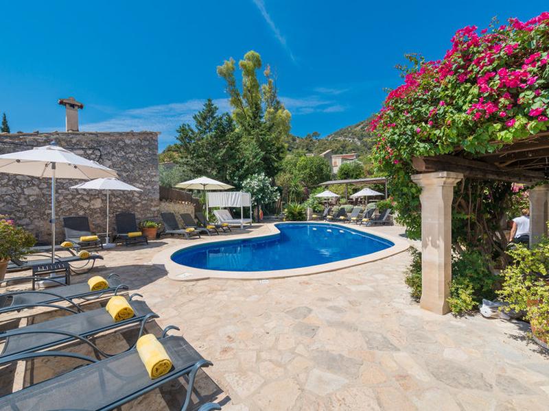 69C74CC204173F4FF9311D763C54E8E1