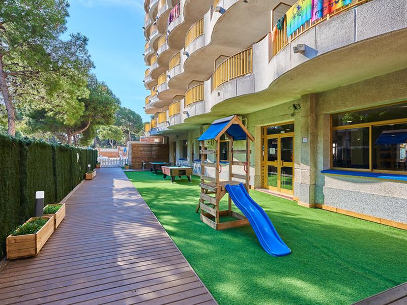 0B0FCD627C17BE84AF9A51A6B8E4522B