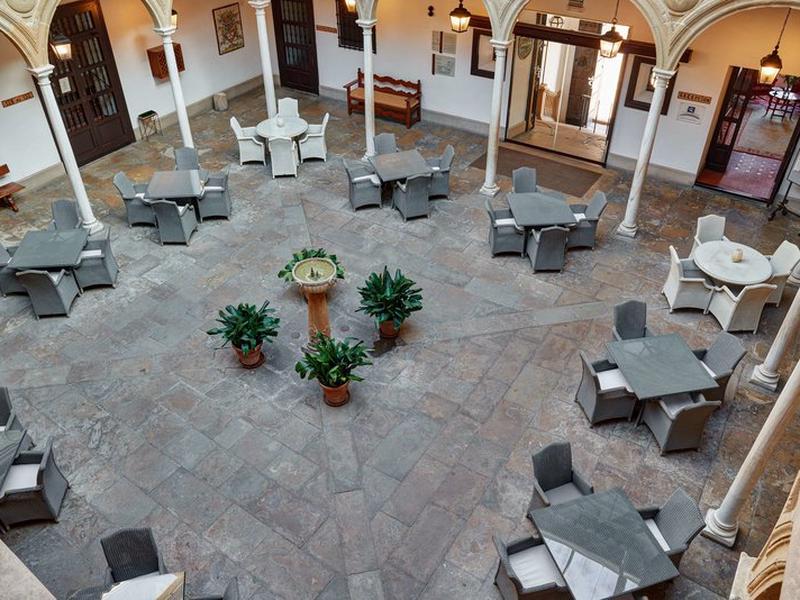 80E911A8B0F61045997E2AB7A1C2EAF0