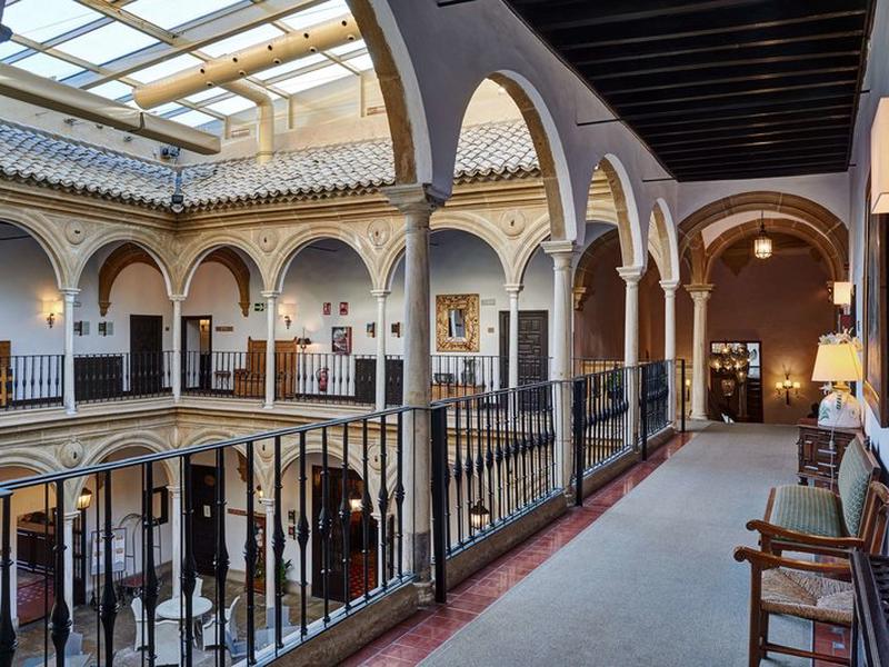 F1762619A55C92CC7270DC6B6651EE3B