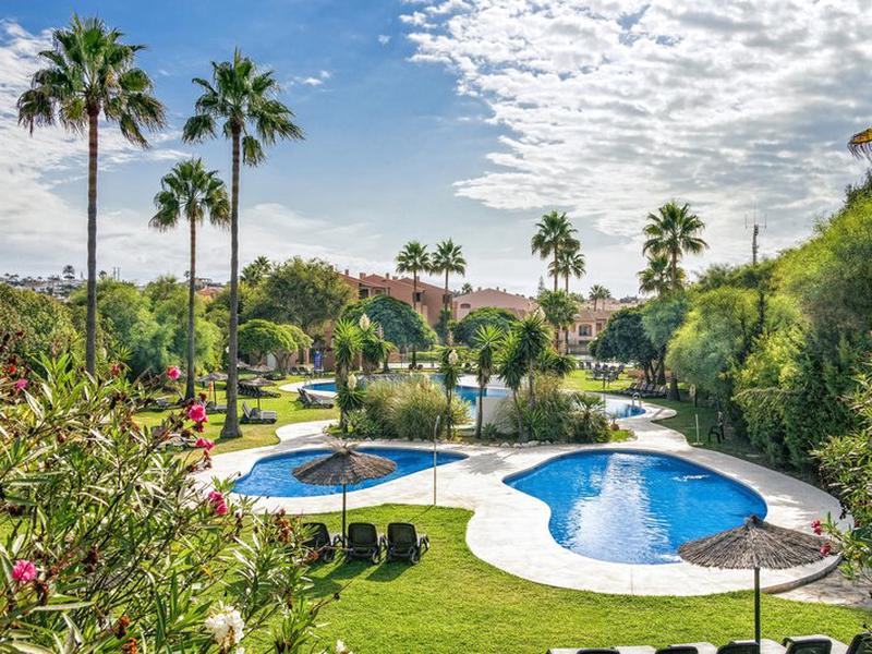 B817008D8E640BB66DA5B922E5866140