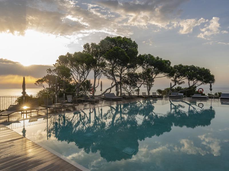 2C1053FA1503A47C24662459E36D610C