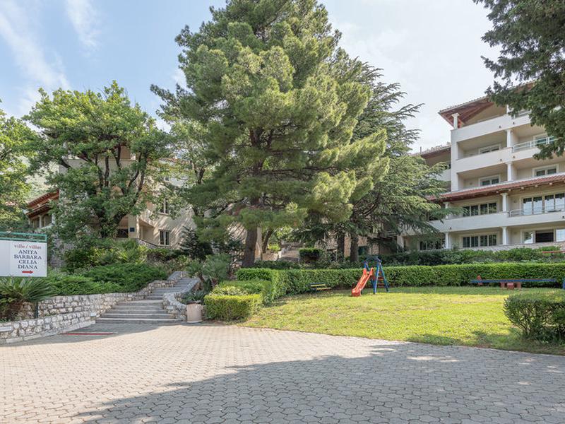 29E9624110EFF540F99C9082E5F2E2EC