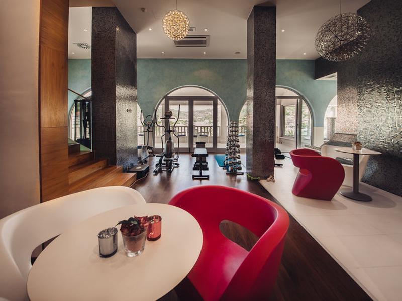 B5E82E5B61C5EB5B77533388D53ABEAC