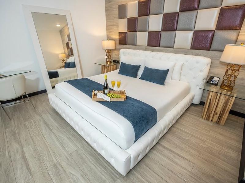 EDDA2872165DC8FED4DFC6D1B605634C