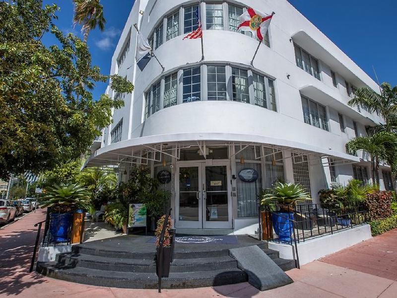 C20AD29EB3A2266D090AA8A5751CAB6F