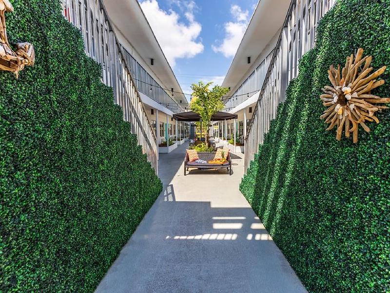 906D2116300D4389298201BE99DC5BE9