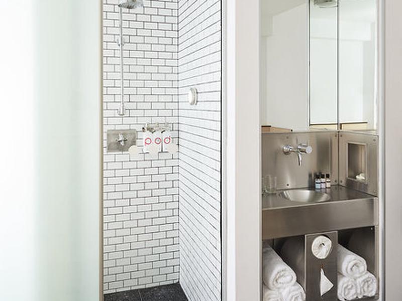 AADD5ED7CD1E050C91AD9F5F121F82C9