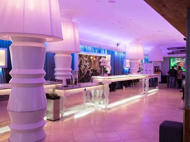 CDB0E1A6B48F17B9009E2605D7BC1261