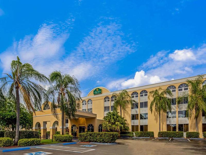 E2584E039B52EDD41A39A92C4A23D51C