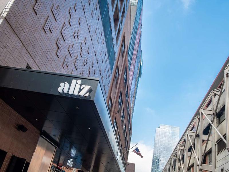 99A5B39842962C61210FB5808141990D