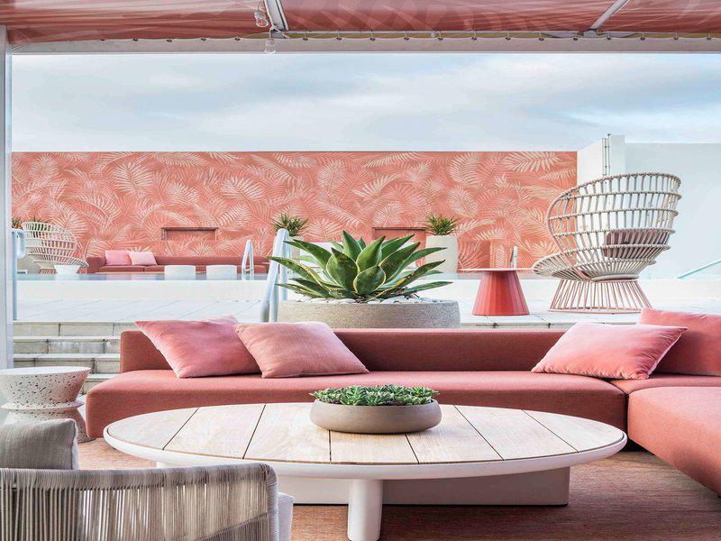 C803AC672BAE5069C80772EA7B7B69D6