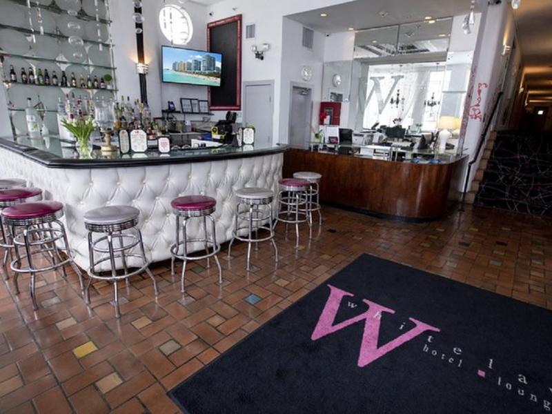 D18BB66F1E2394E1184569341965D8DE