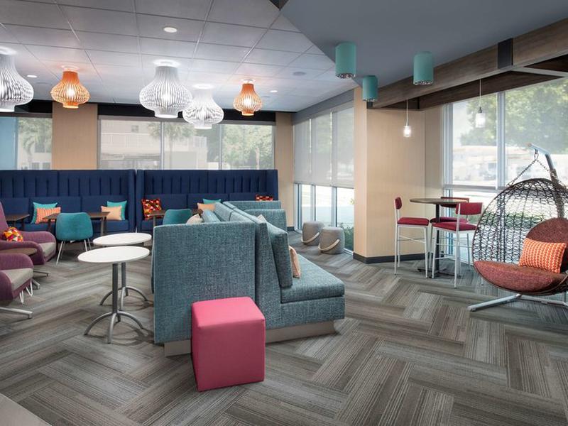 6F081DA206CEE69A7A327739182F3BC7