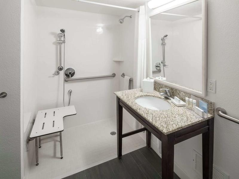 5D45EDCF3C1E7E6BA2FF65C14A839E86