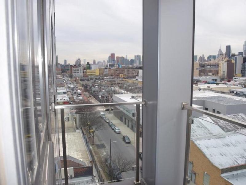 EE688AA2C6FEDDE00580A05D0499395F