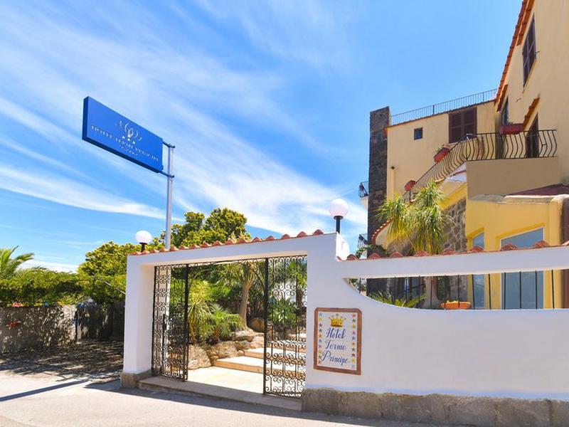 B7D728CAF9964754A761A3F5C39DEED7