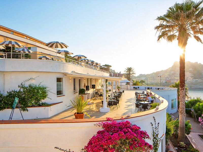 9AA665EC39A036BE8C5D18661B9736EA