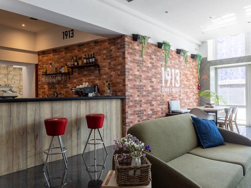 FF499E7E475FE744952F69FE6A69CBD2