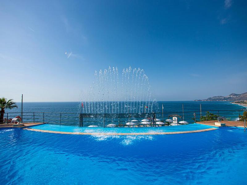 521A6E3558163B9C12FBC545595E6482