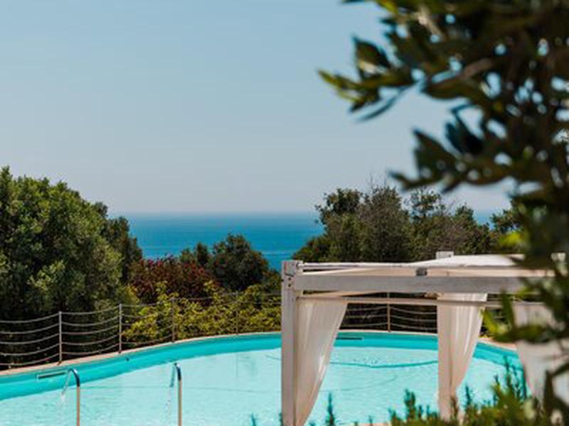 CB8A3CEDCEA6D9FE3EC6EE0042B8A5F5