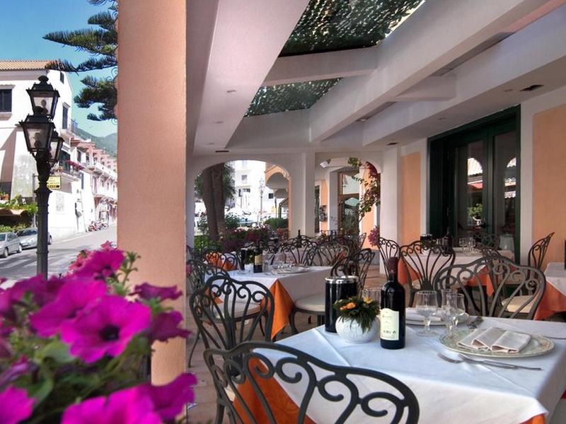 24B37F40AA83362B84E11F10985ADD9C