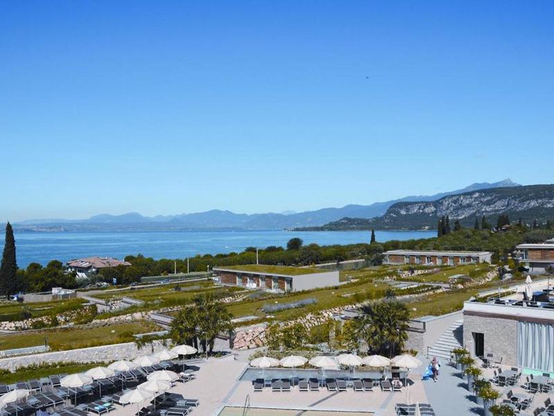 4234A275E3DEE1226C545A2688898193