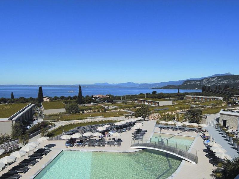 050BB4ADE89B108104F596B5CA4213B7