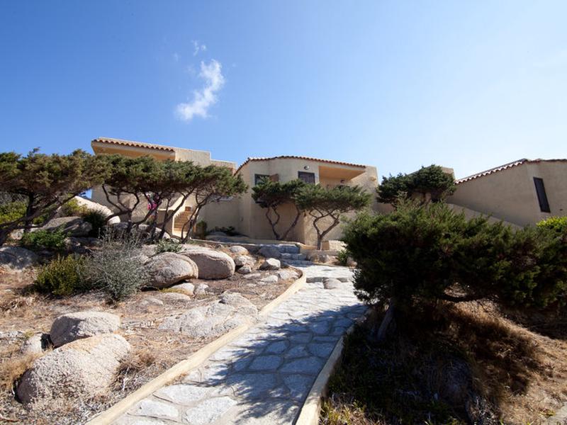 FE01CE6E90B3D67B318C7D3C292D60F4