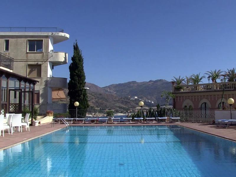 DAB03E1D117950A25DF1E015CF65CFFC