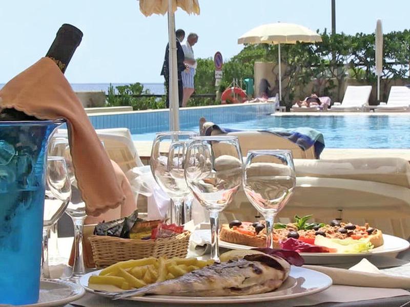 5F926A760D8147D74F424D17E57F40BC