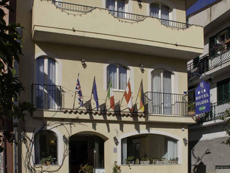 03F2F1948A5B49F5A581A46A14B273B5