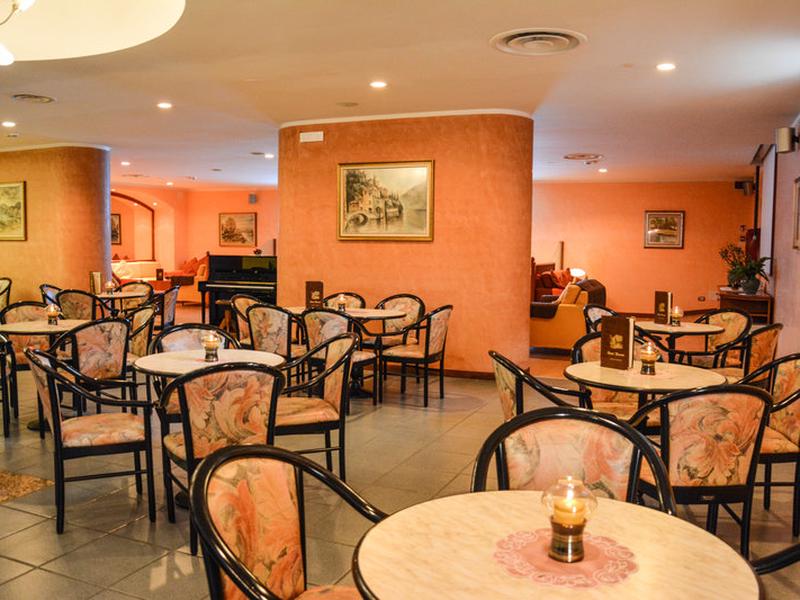 D1712137F4BAE5A7E6E61BA320FF1053