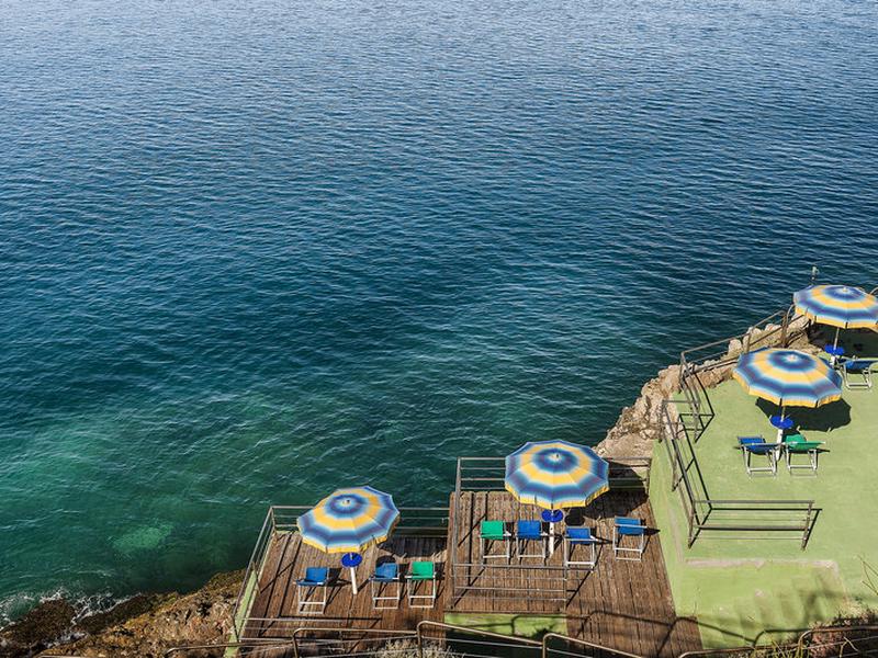 A44F7C3242BDBF172259DA3F06F230F6