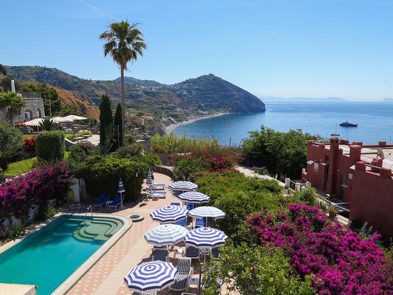 2E088BA2A7B87B1358C83D74B81BBAAD