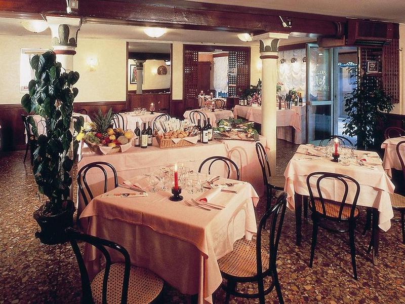 6DE2DCE53AAED843B99567B6749CC643