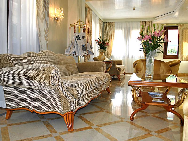 D9240685F5A98D735F19D64868921430