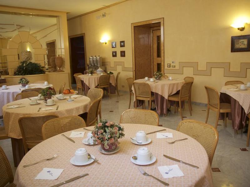 70E6B1E3BB857825FEE319D9B2F2B2AA