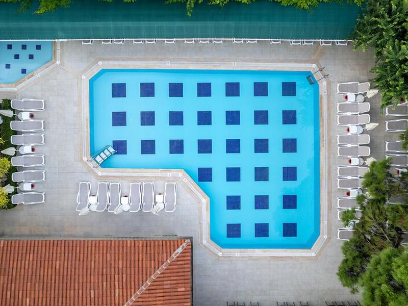 D4C0E30B99D93DE2E8E54BE341217611