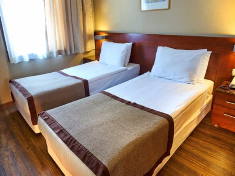 8CFD89662B7C9ECAC0DB4E1257377B68