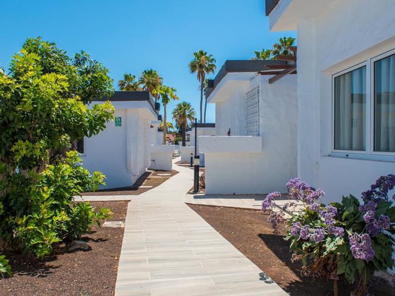 70FAE3E796571ECFD81ED6AB18ACFFAC