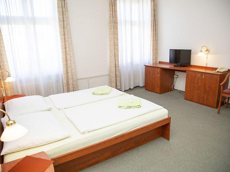 7F3A4DCFCB9EE6A400872BD239813D48