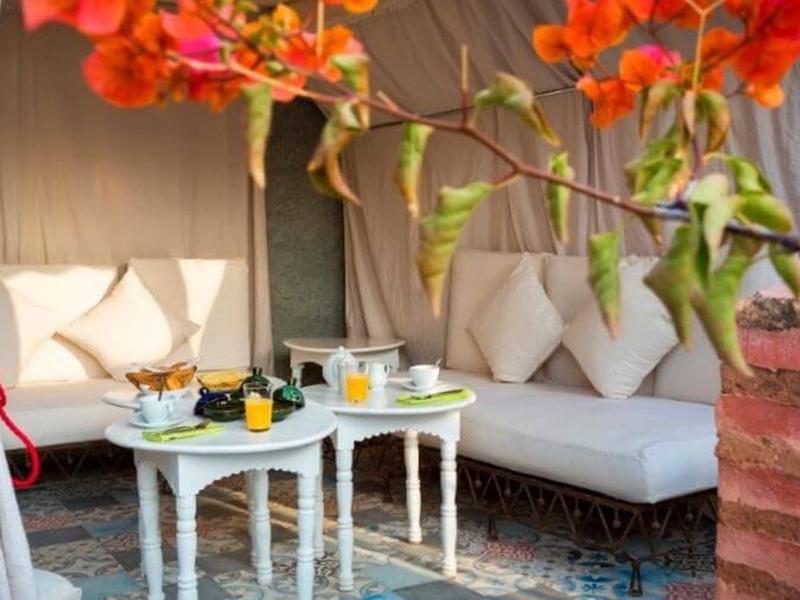 97711308437100F7AAAAF9EF952E10E2